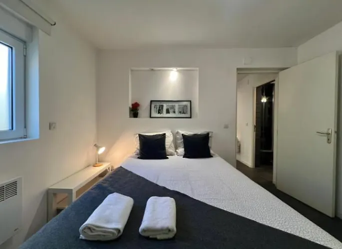 Confort Et Nature - Stationnement *